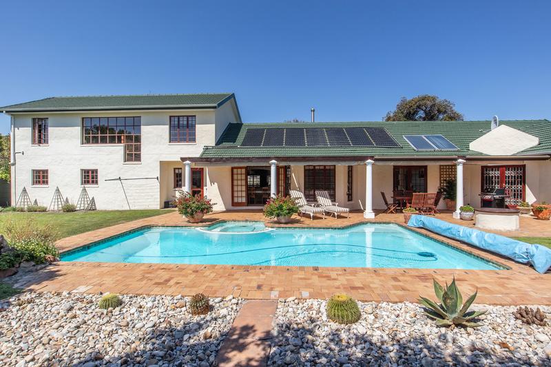 5 Bedroom Property for Sale in Tokai Western Cape